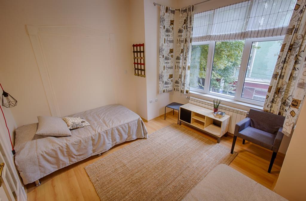Guest House Maison 21 プロヴディフ エクステリア 写真