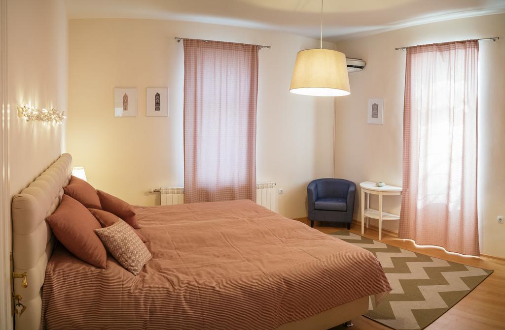 Guest House Maison 21 プロヴディフ エクステリア 写真